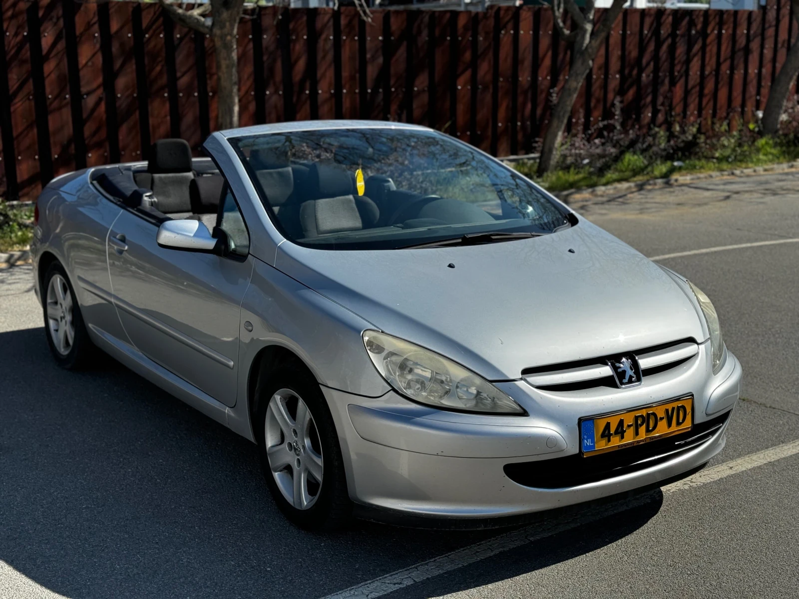 Peugeot 307 Кабрио  - изображение 2
