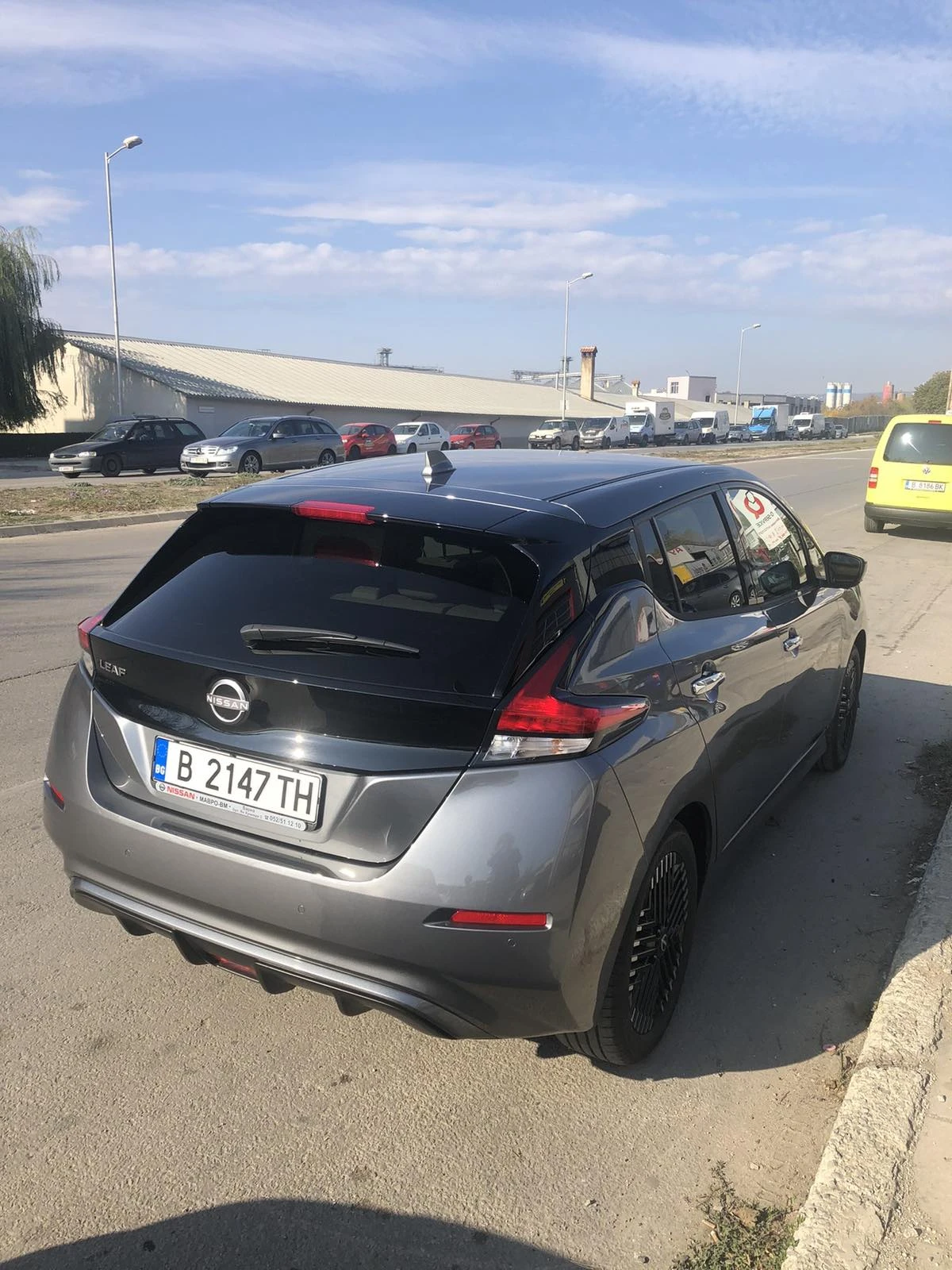 Nissan Leaf   - изображение 4