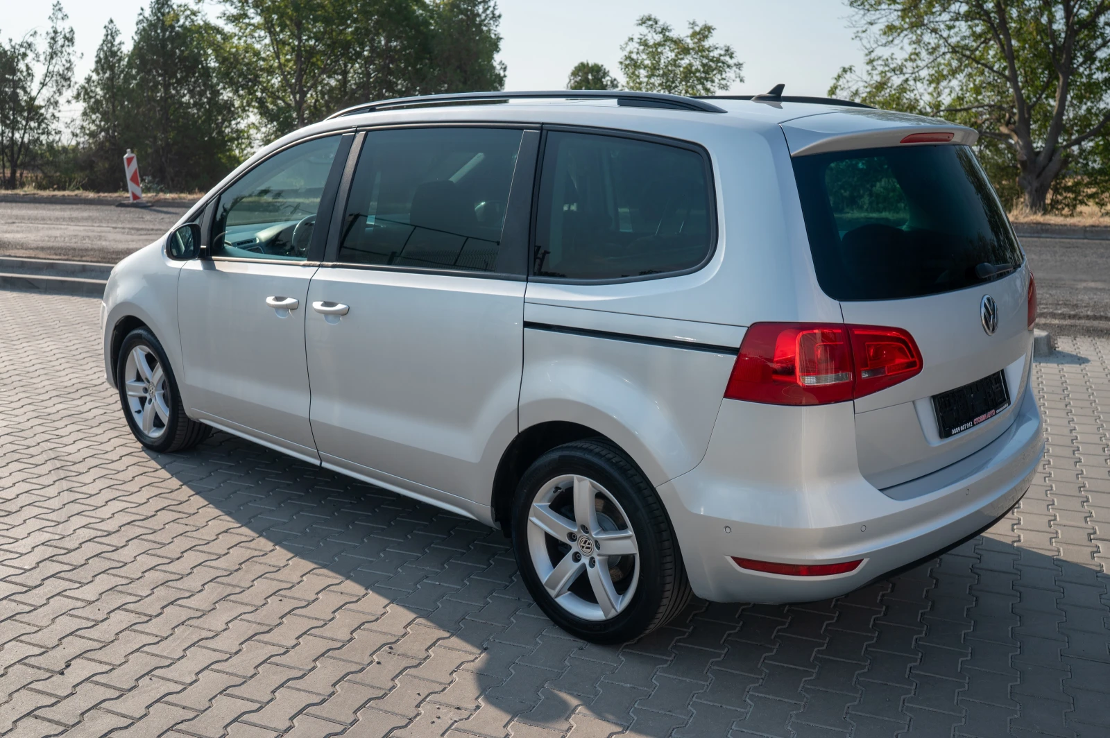 VW Sharan 7места* 2.0TDI* Нави - изображение 6