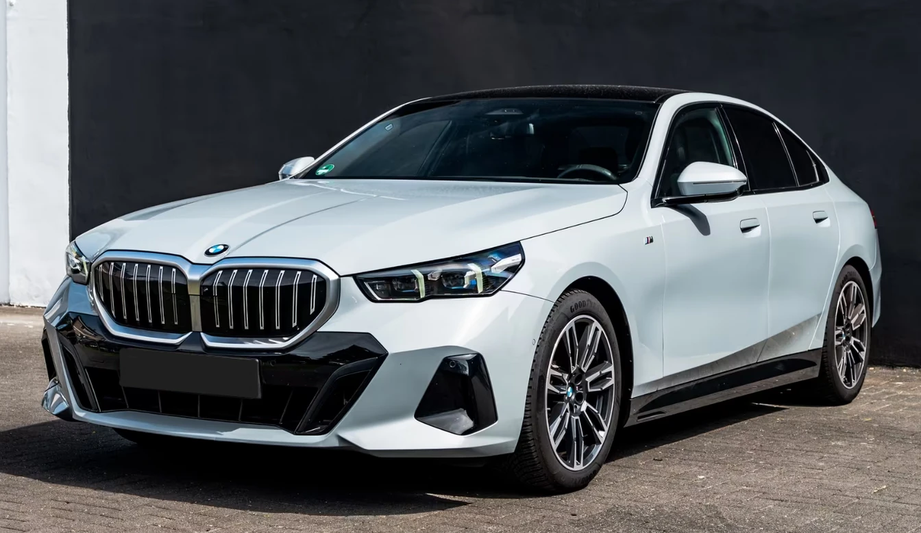 BMW 520 d* xDrive* M-Sport* Bowers* HuD | Mobile.bg   1