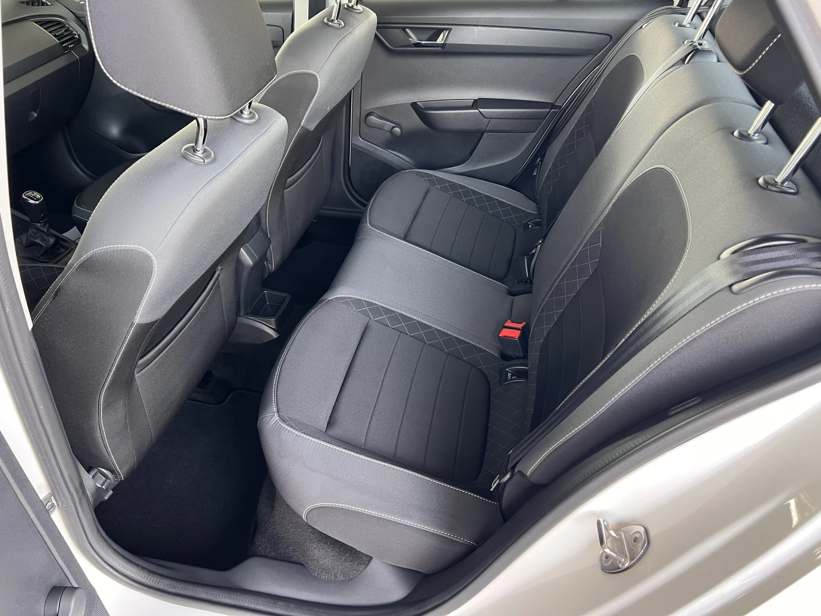 Skoda Fabia AMBITION/1.0MPI/60K.C./5MT/LPG/ГАРАНЦИЯ - изображение 10