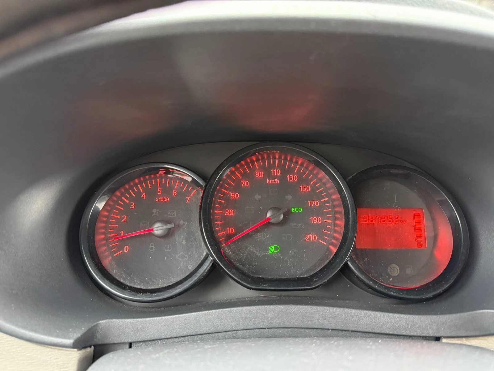 Dacia Dokker 1.5 DCI, снимка 11 - Автомобили и джипове - 54013243