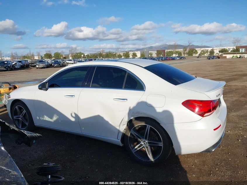 Mercedes-Benz A 220 2.0L I-4 DI, DOHC, VVT, TURBO, 188HP All Wheel | Mobile.bg � ����������� 14