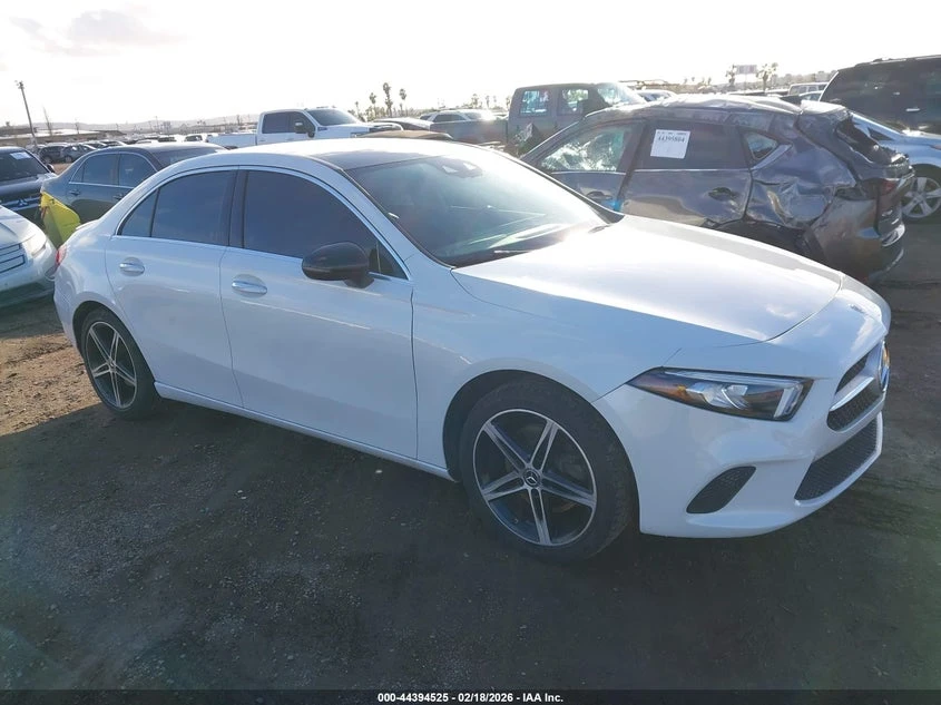 Mercedes-Benz A 220 2.0L I-4 DI, DOHC, VVT, TURBO, 188HP All Wheel | Mobile.bg � ����������� 1