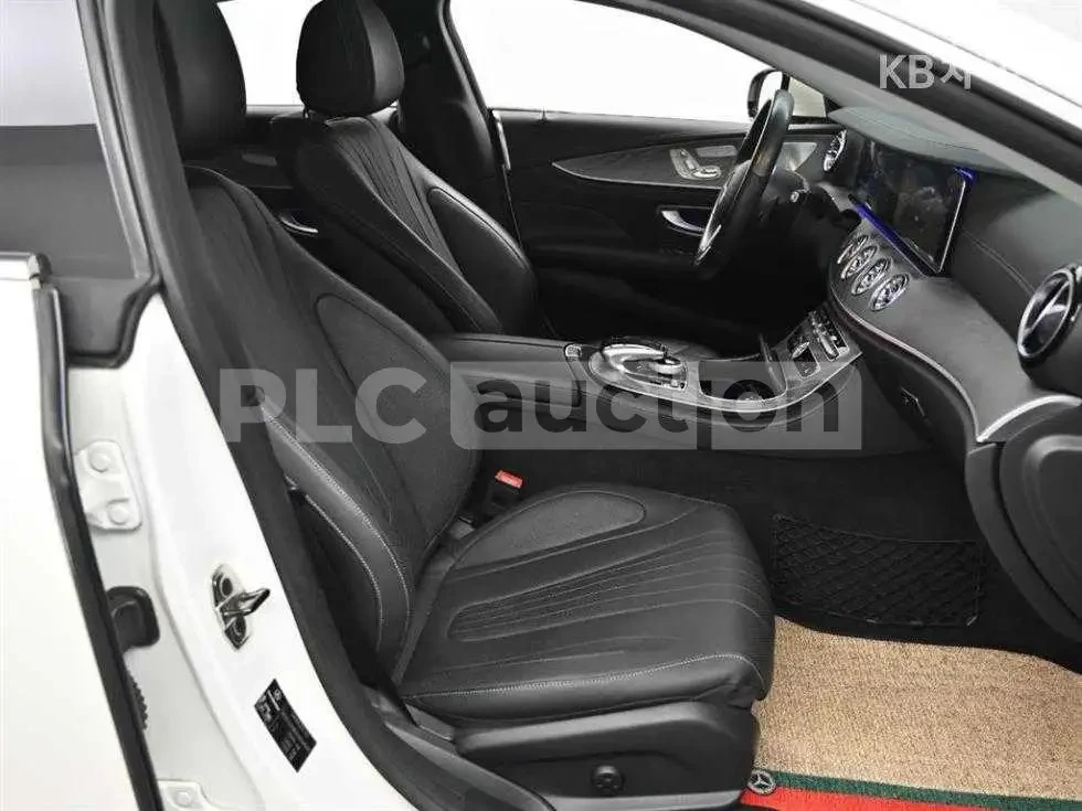 Mercedes-Benz CLS 400 * ДИСТРОНИК * ХЕД ЪП * 360 * АМБИЕНТНО, снимка 8 - Автомобили и джипове - 54300831