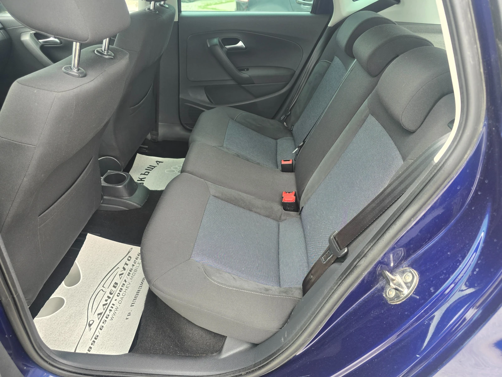 VW Polo 11г. 1, 4 -86к.с.  MPI, снимка 9 - Автомобили и джипове - 54457088