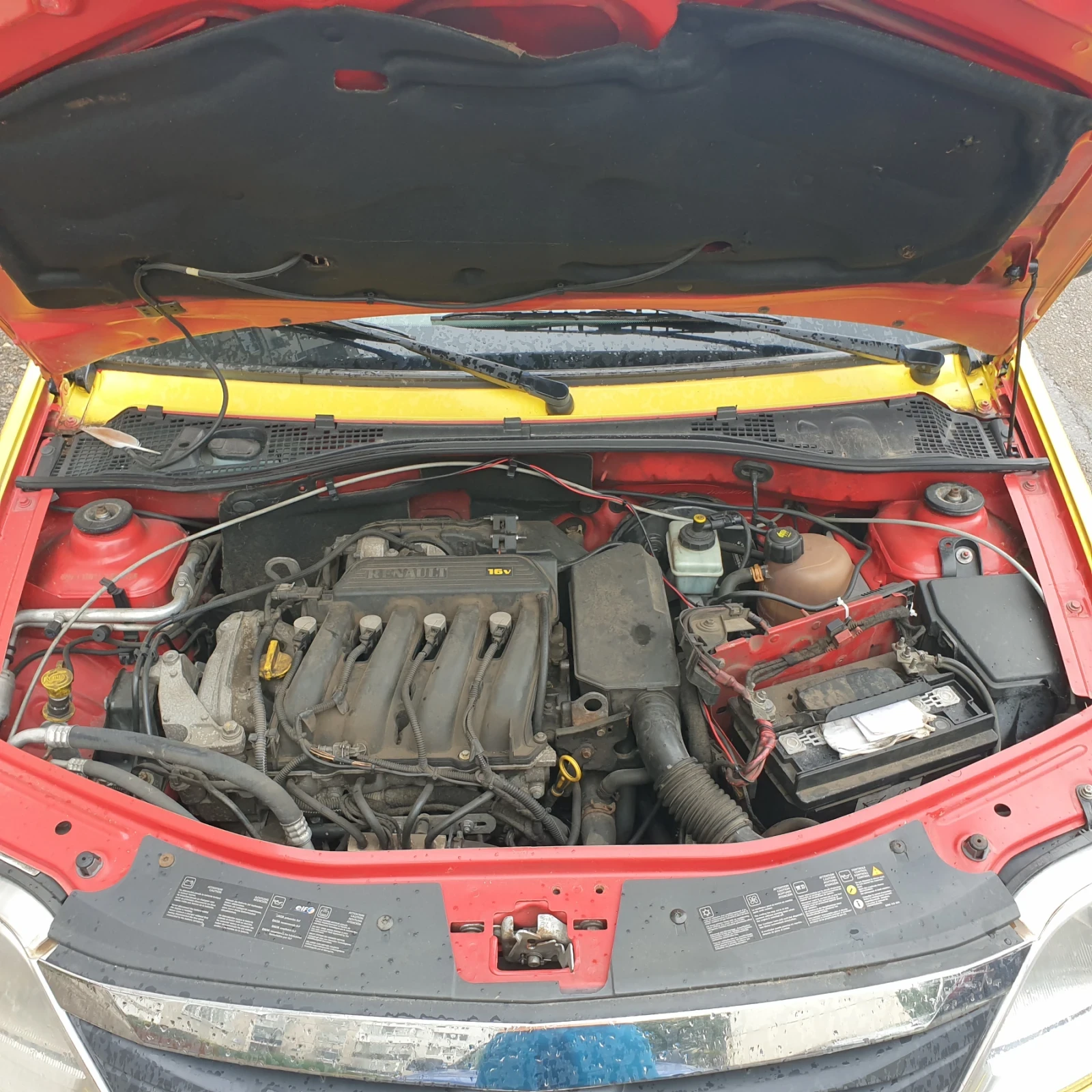 Dacia Logan, снимка 11 - Автомобили и джипове - 54584763