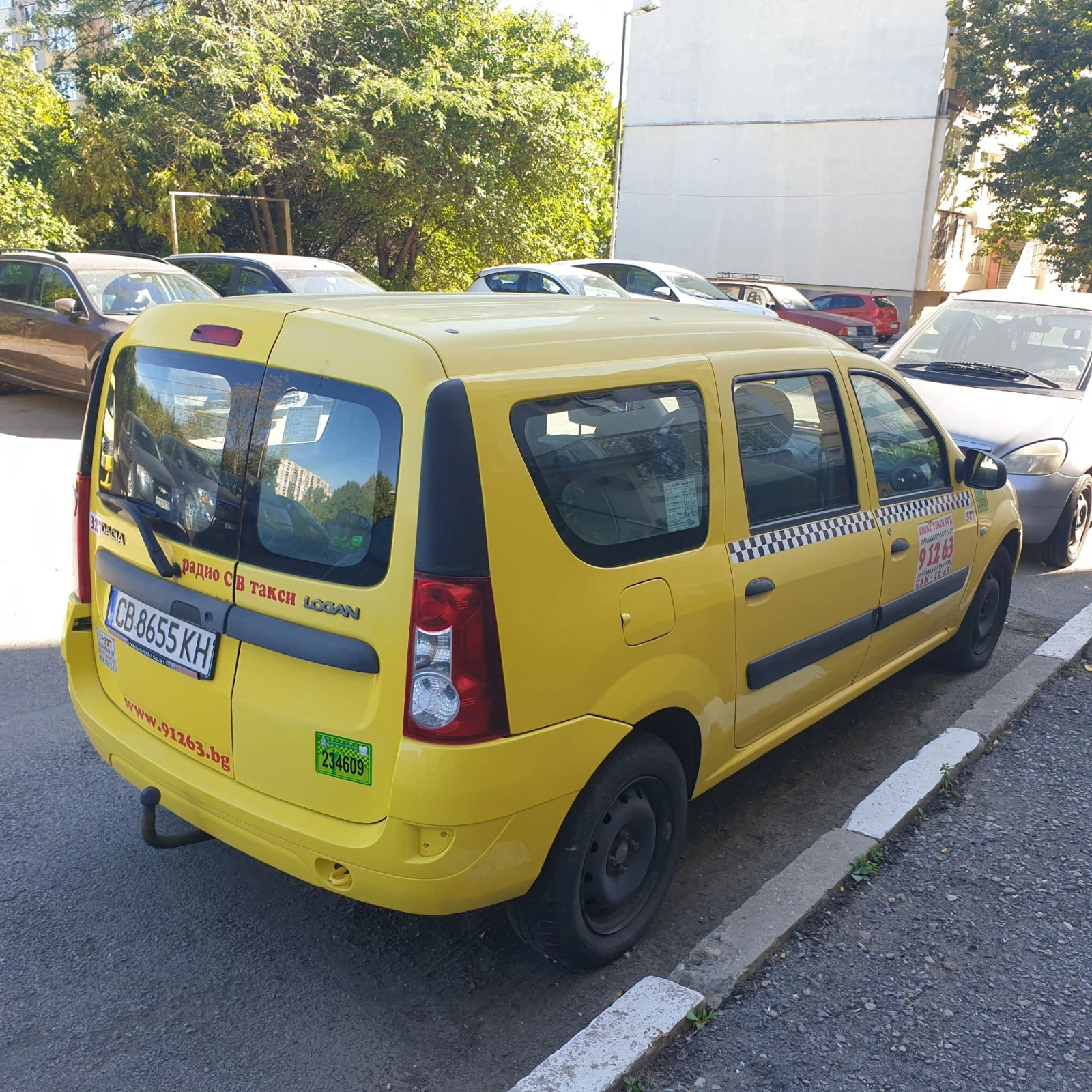 Dacia Logan, снимка 3 - Автомобили и джипове - 54584763