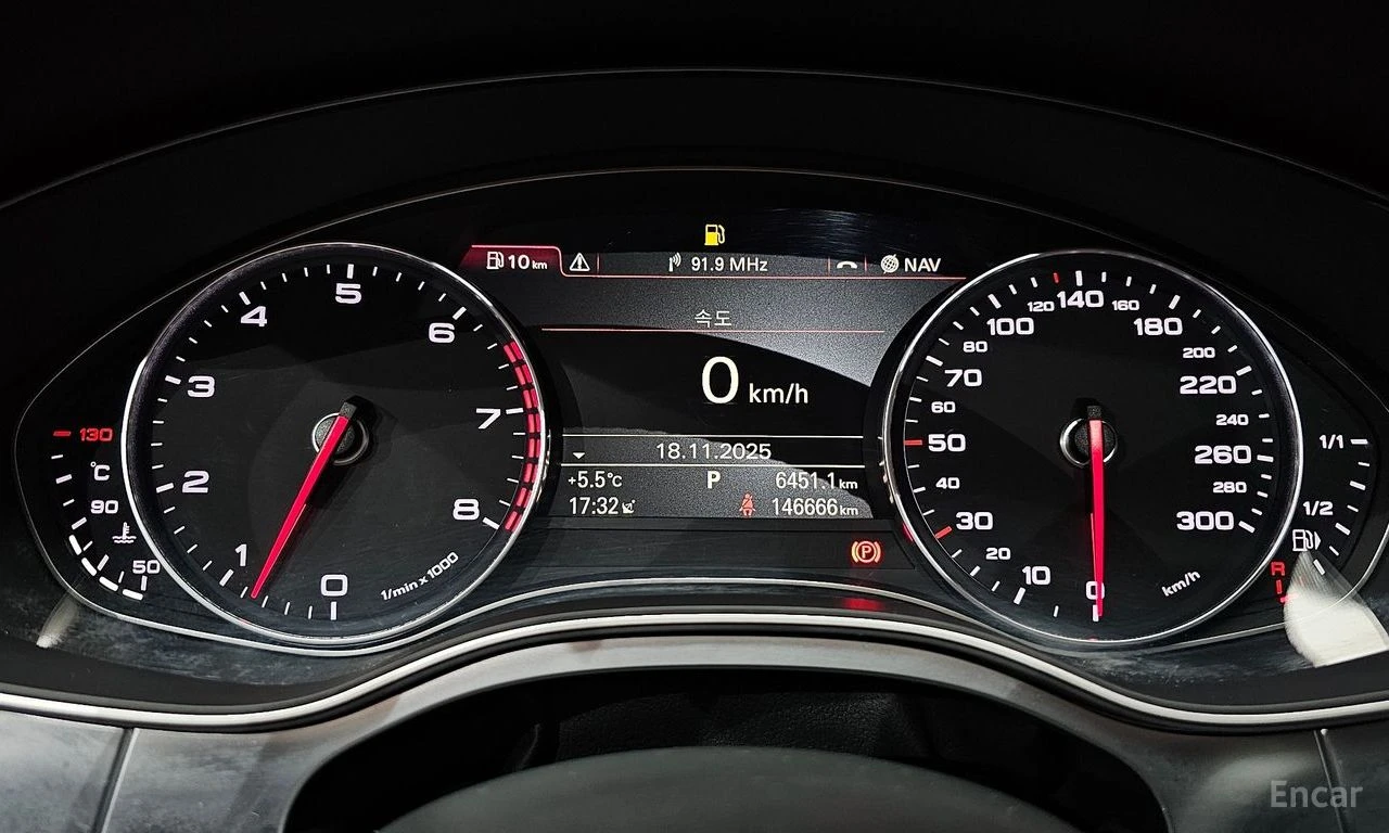 Audi A7 TFSI QUATRRO* КОЖА* ПОДГРЕВ* НАВИ* ПАНО* , снимка 7 - Автомобили и джипове - 54599205