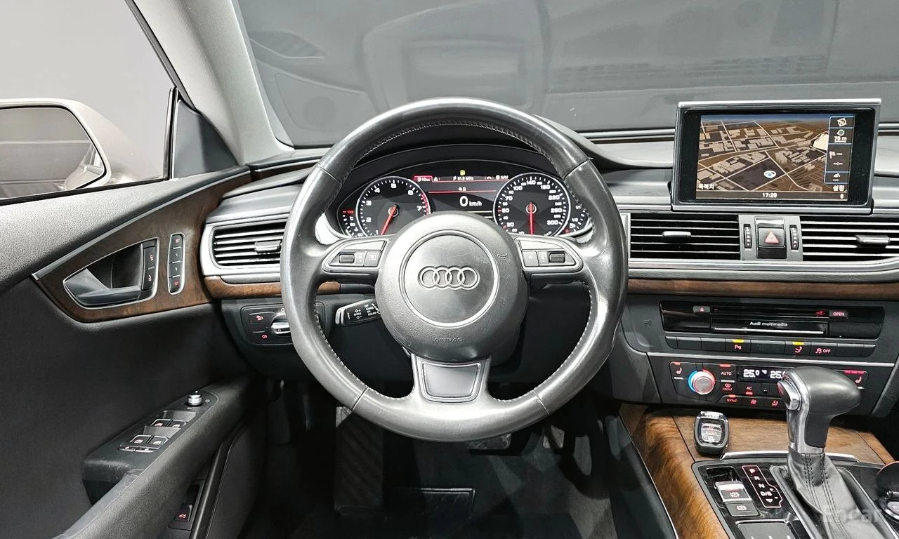 Audi A7 TFSI QUATRRO* КОЖА* ПОДГРЕВ* НАВИ* ПАНО* , снимка 11 - Автомобили и джипове - 54599205