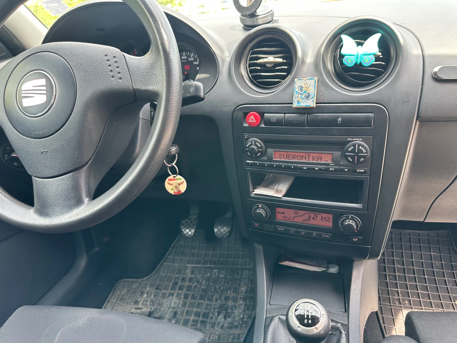 Seat Ibiza, снимка 5 - Автомобили и джипове - 54671046