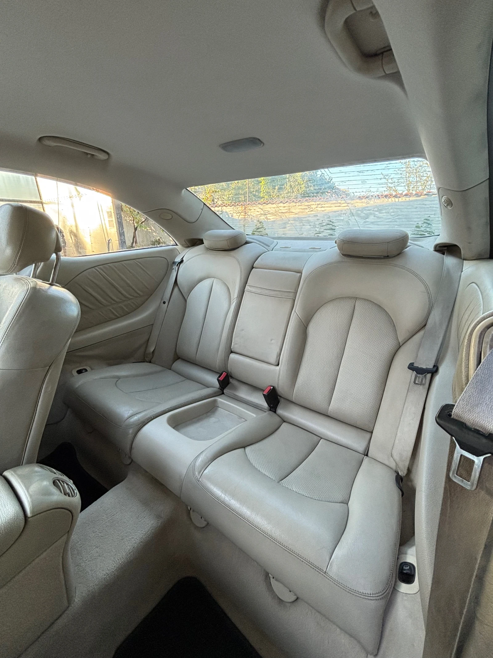 Mercedes-Benz CLK 270cdi, снимка 7 - Автомобили и джипове - 54731317