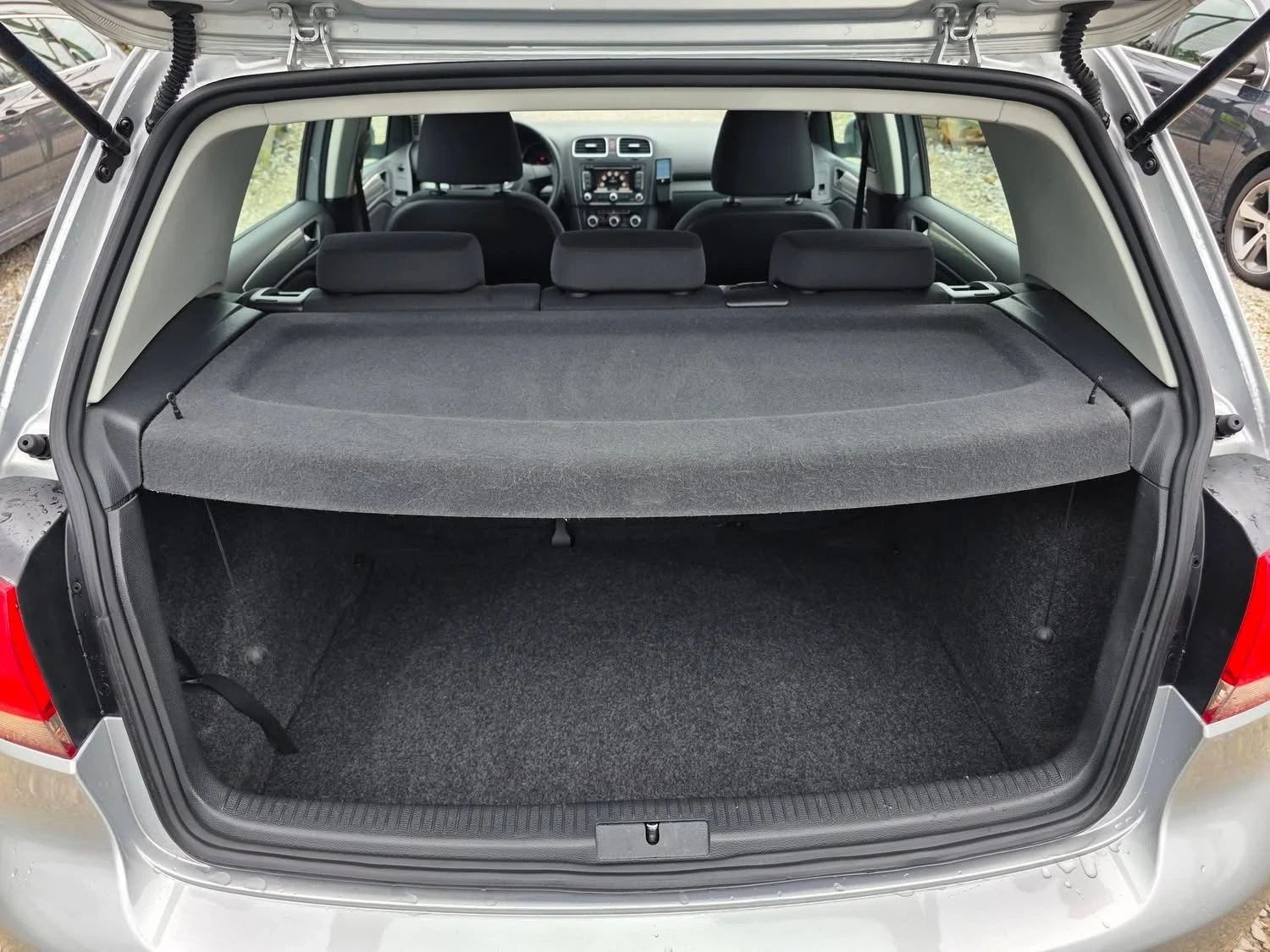 VW Golf 2.0TDI 110K.C. / НАВИГАЦИЯ / КЛИМАТИК /2010 ГОДИНА, снимка 14 - Автомобили и джипове - 55168572