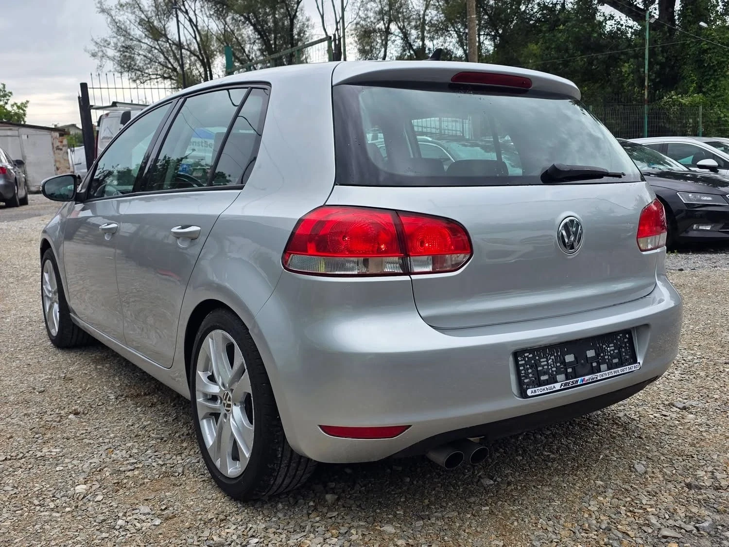 VW Golf 2.0TDI 110K.C. / НАВИГАЦИЯ / КЛИМАТИК /2010 ГОДИНА, снимка 3 - Автомобили и джипове - 55168572