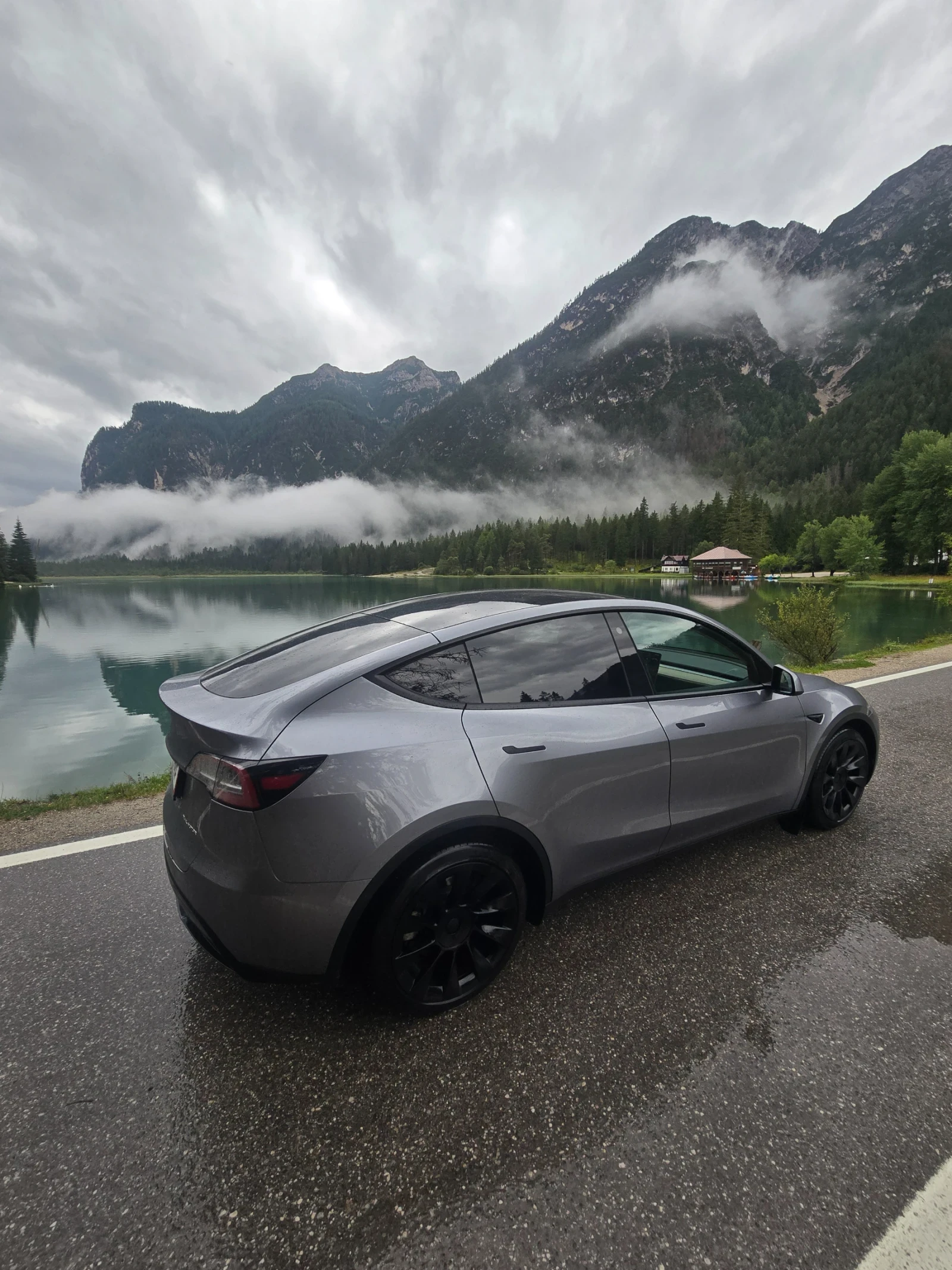 Tesla Model Y Berlin Long range quicksilver duall motor germany
