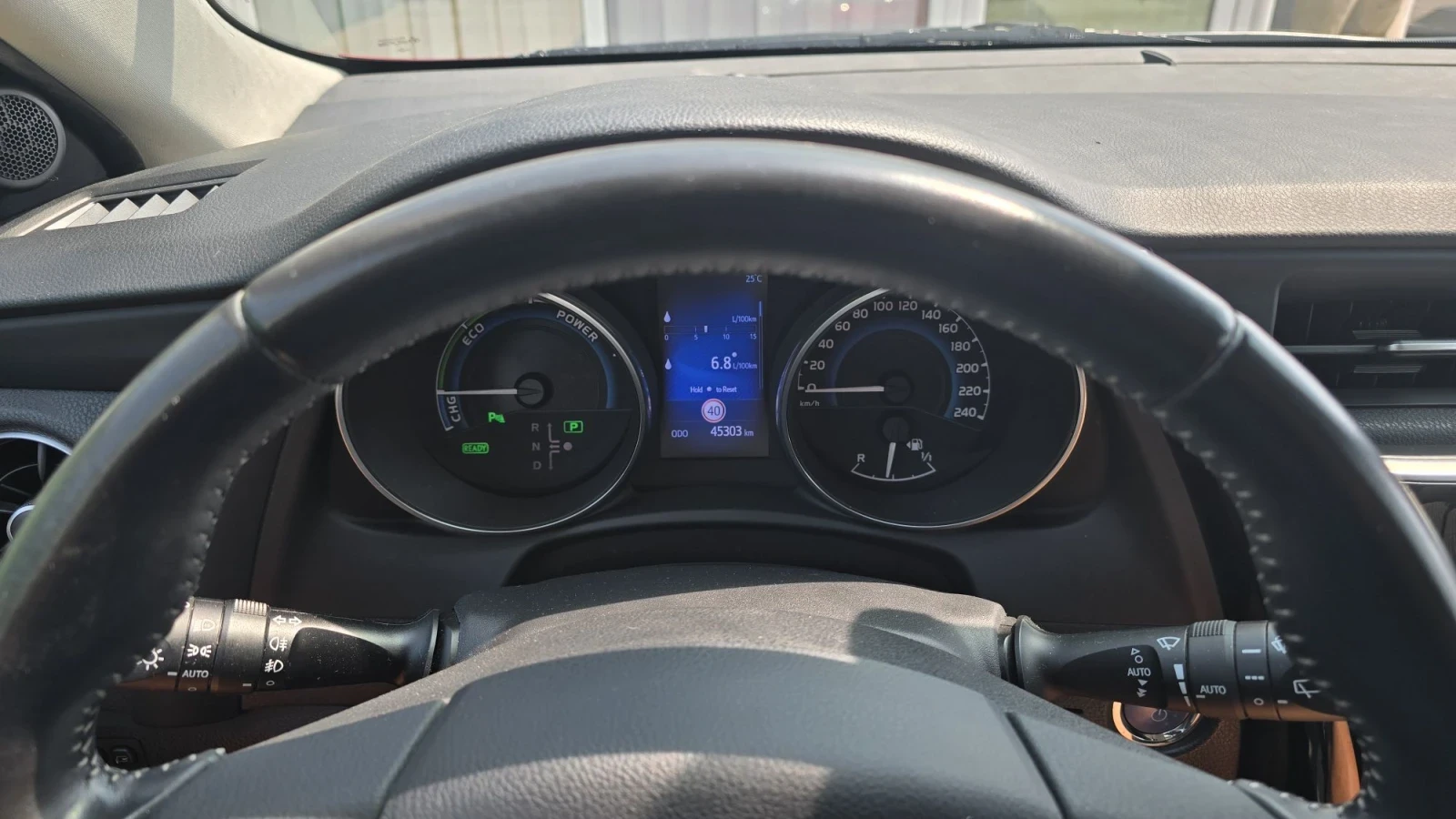 Toyota Auris 45300km, снимка 16 - Автомобили и джипове - 55678290