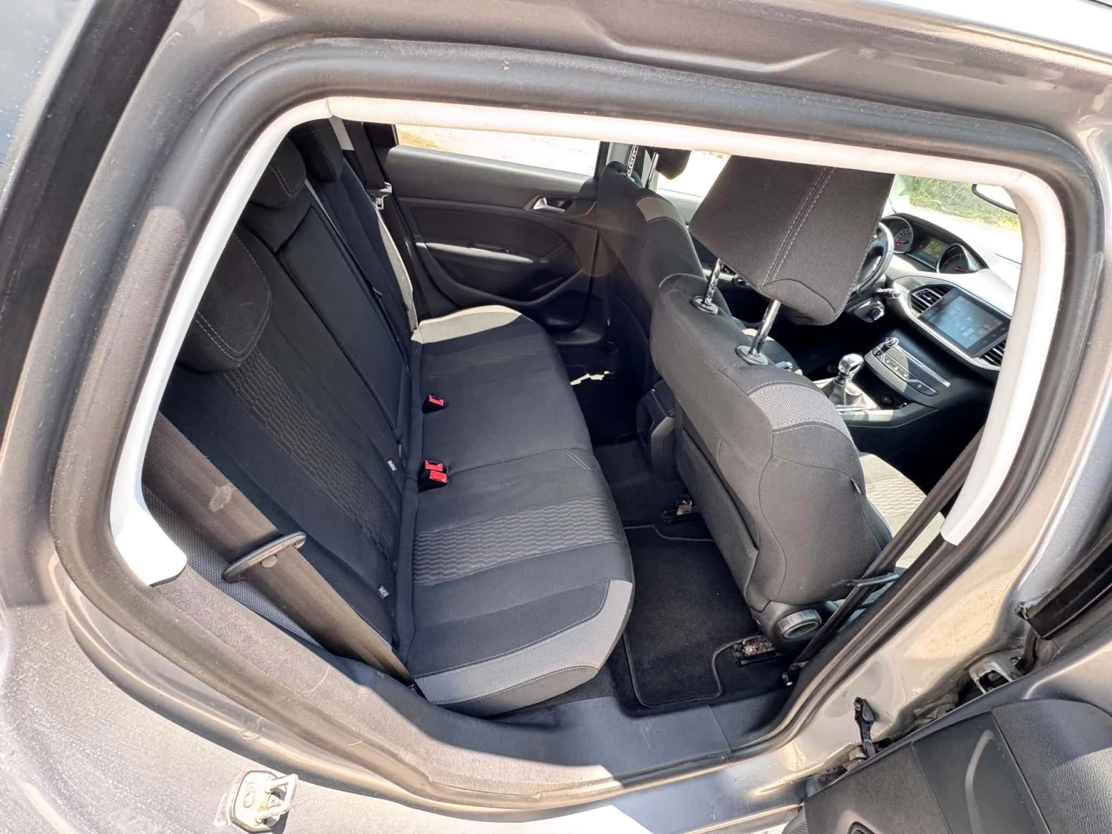 Peugeot 308 308sw 1, 6 hdi, снимка 9 - Автомобили и джипове - 56310743