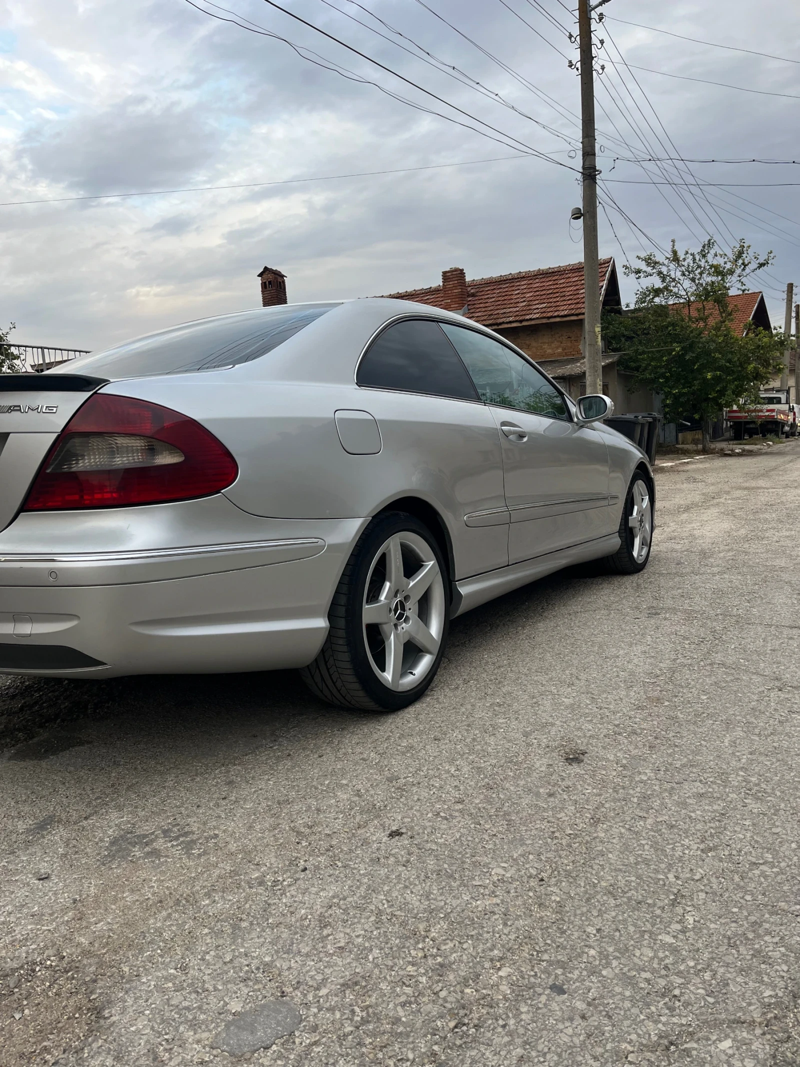 Mercedes-Benz CLK, снимка 3 - Автомобили и джипове - 56232610
