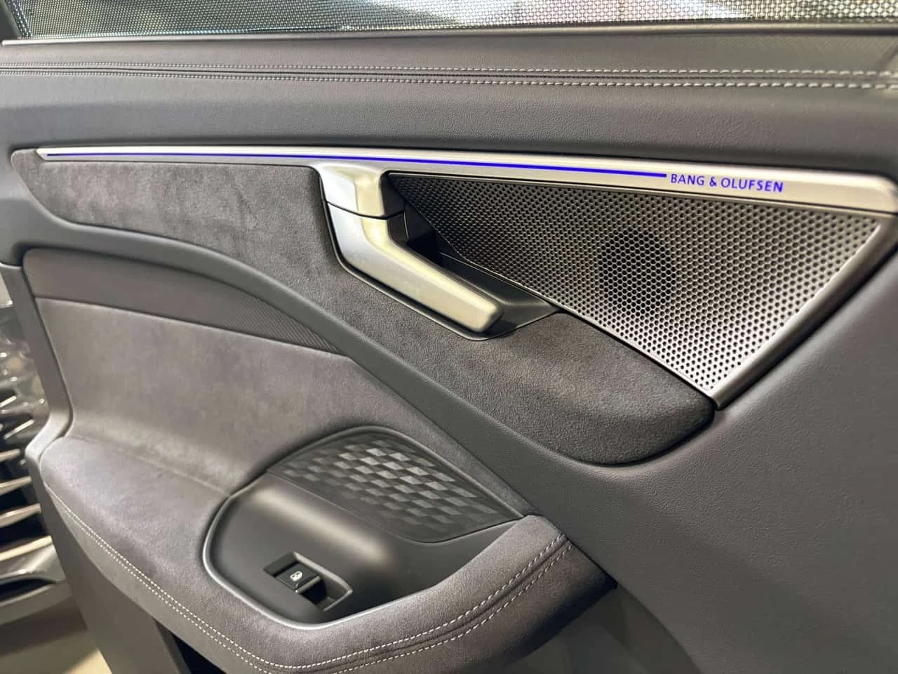 Audi A6 * Technik| QUATTRO| S LINE| LOADED| CHROMICROOF| M | Mobile.bg � ����������� 14
