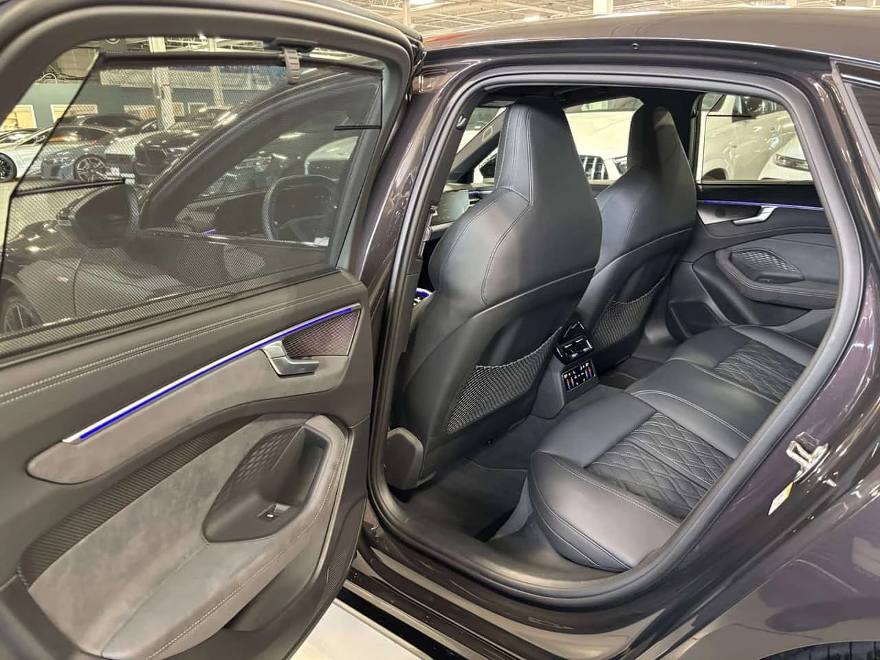 Audi A6 * Technik| QUATTRO| S LINE| LOADED| CHROMICROOF| M | Mobile.bg � ����������� 11