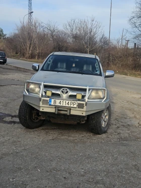 Toyota Hilux, снимка 1