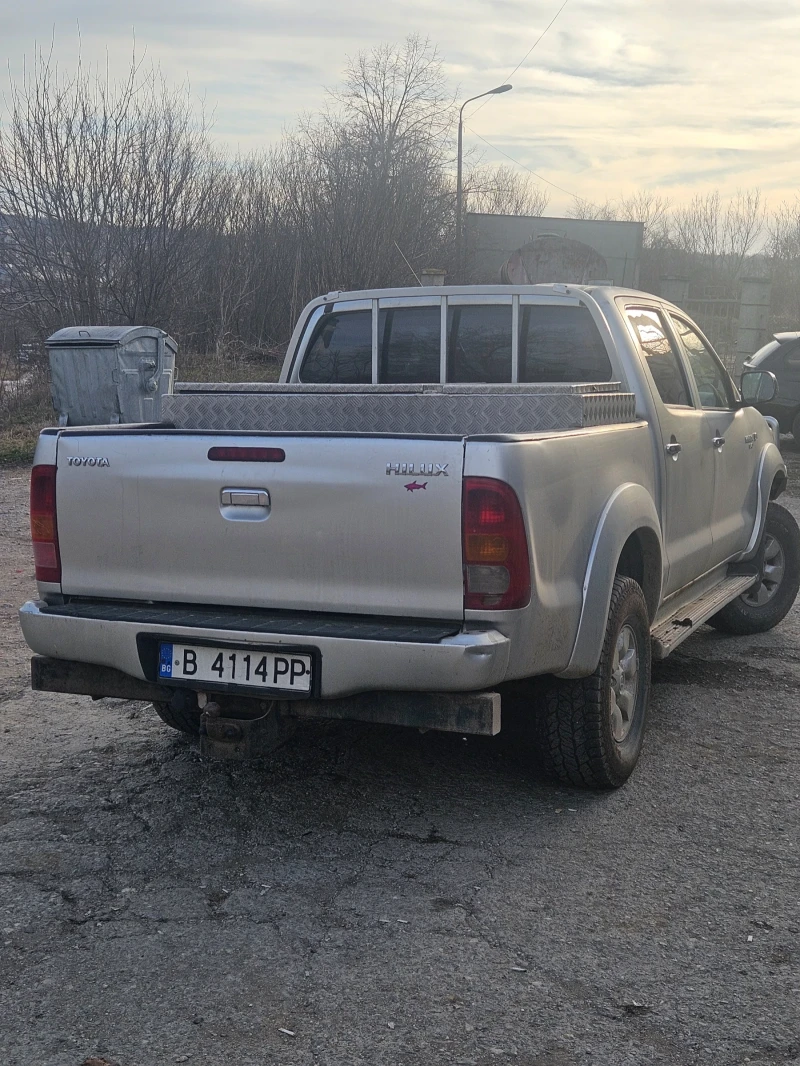 Toyota Hilux, снимка 6 - Автомобили и джипове - 48932431