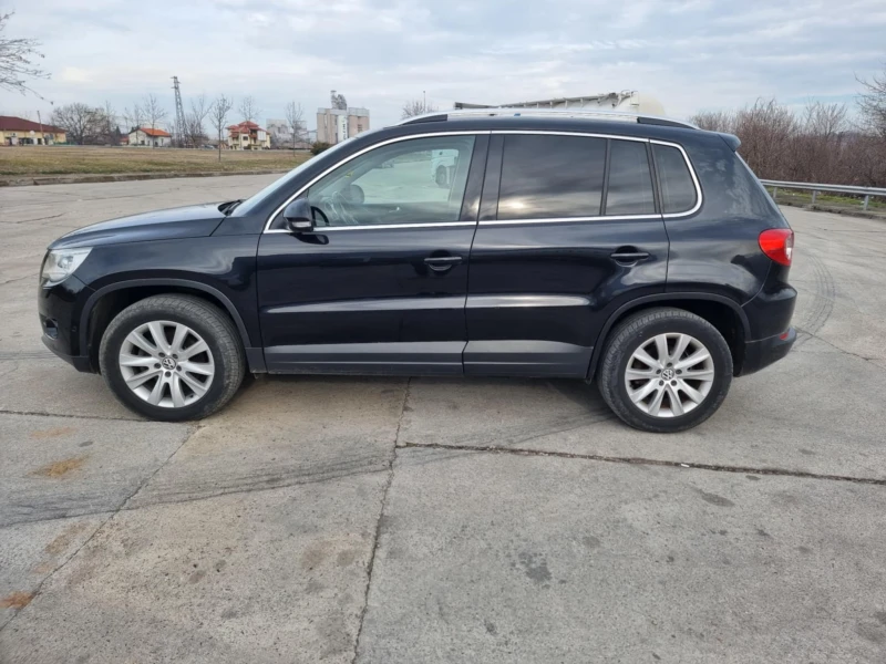 VW Tiguan, снимка 2 - Автомобили и джипове - 49290519