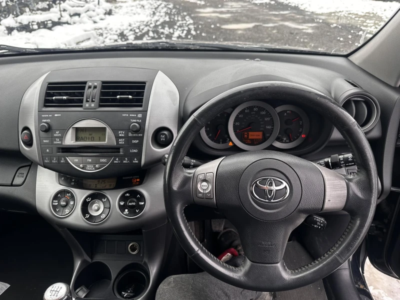 Toyota Rav4 2.2 D-4D 136 к.с, снимка 10 - Автомобили и джипове - 52557367