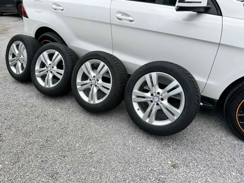 Mercedes-Benz GLE 350 4MATIC/NAVI/, снимка 16 - Автомобили и джипове - 51891649