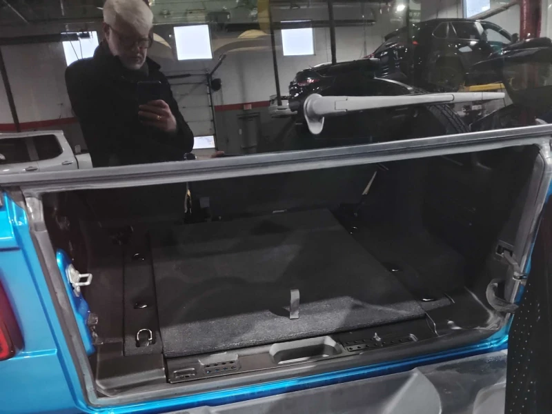 Jeep Wrangler CARFAX* АВТОФИНАНСИРАНЕ* БЕЗ ПЪРВОНАЧАЛНА ВНОСКА* , снимка 11 - Автомобили и джипове - 52980480