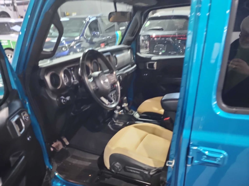 Jeep Wrangler CARFAX* АВТОФИНАНСИРАНЕ* БЕЗ ПЪРВОНАЧАЛНА ВНОСКА* , снимка 9 - Автомобили и джипове - 52980480