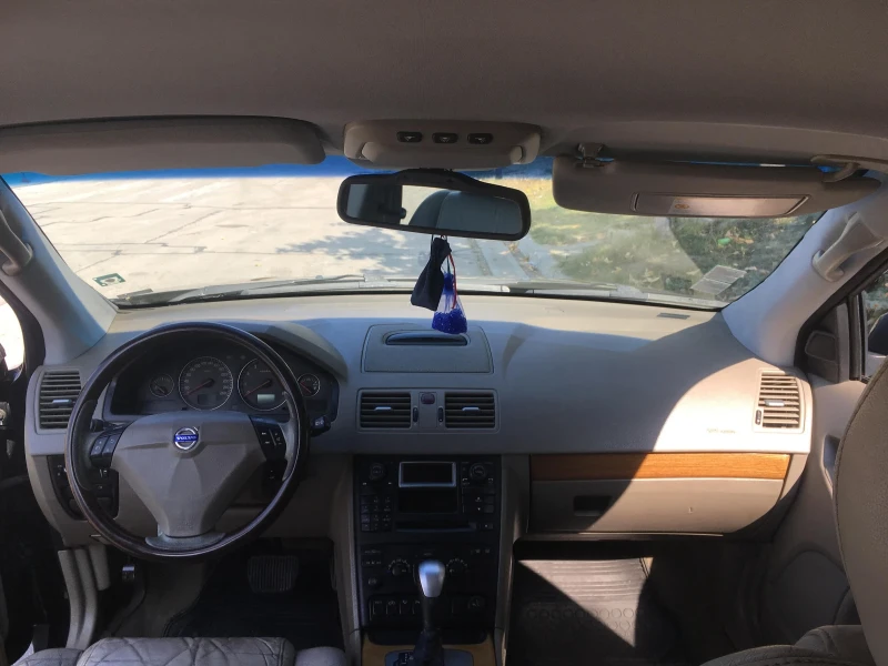 Volvo Xc90, снимка 4 - Автомобили и джипове - 53025597