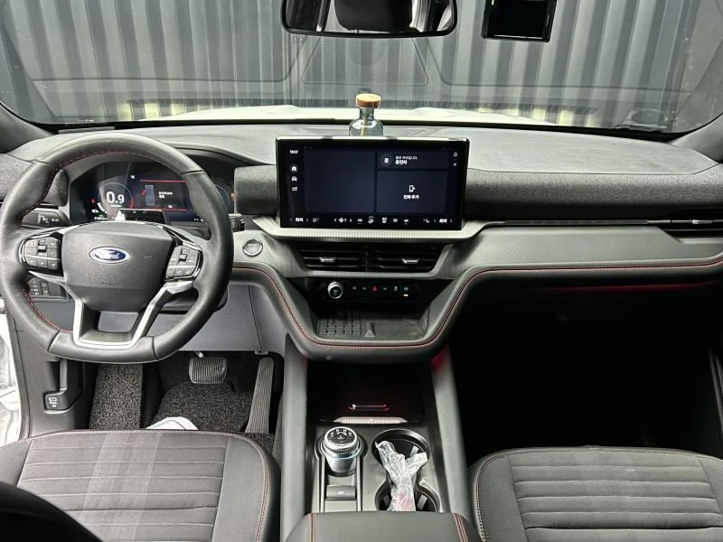Ford Explorer 2.3 H Automatic, снимка 6 - Автомобили и джипове - 55954035