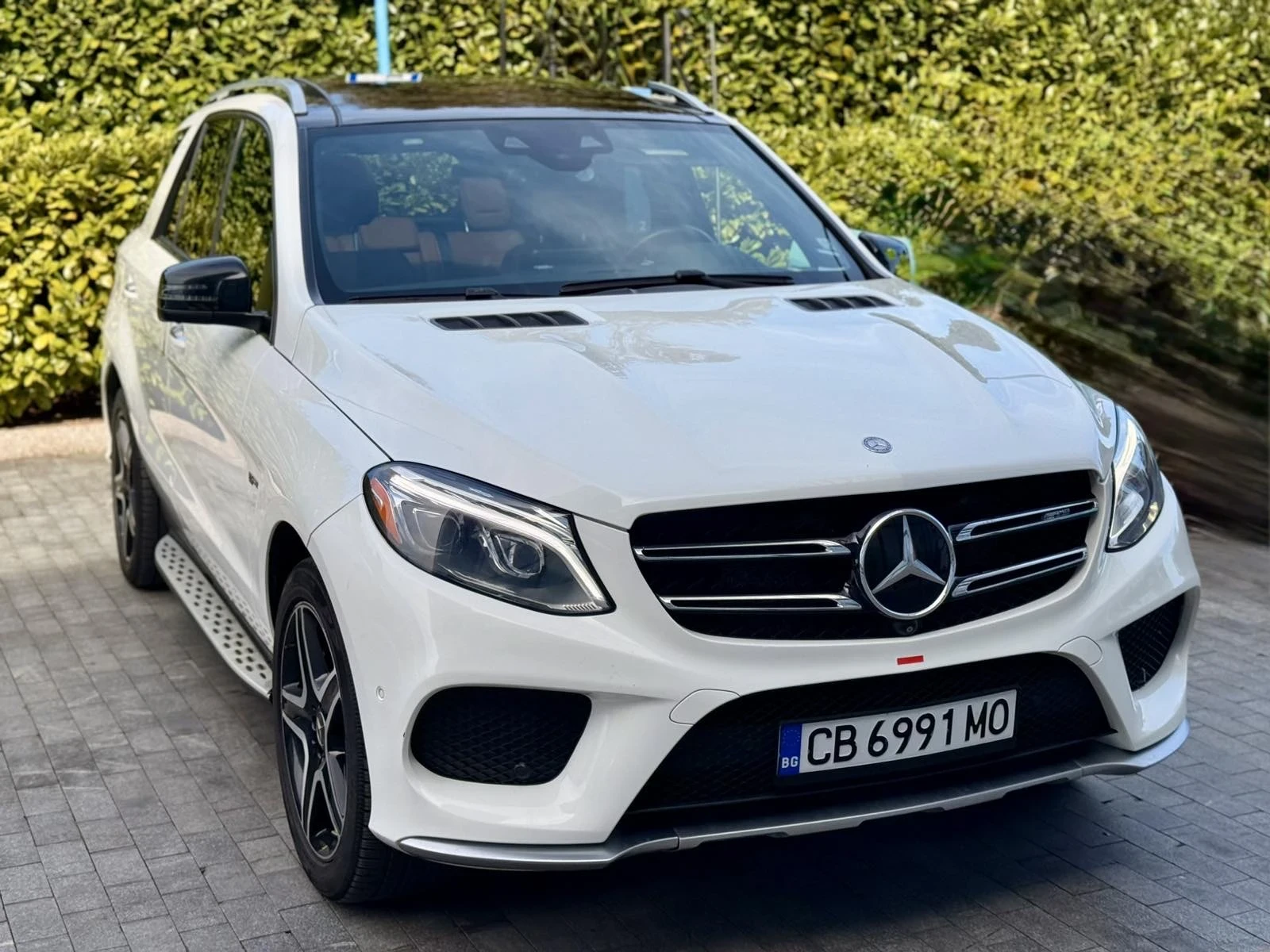 Mercedes-Benz GLE 43 AMG Mercedes-Benz GLE 43 AMG