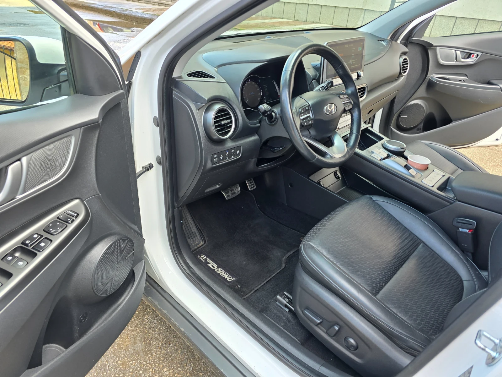 Hyundai Kona, снимка 5 - Автомобили и джипове - 54031351