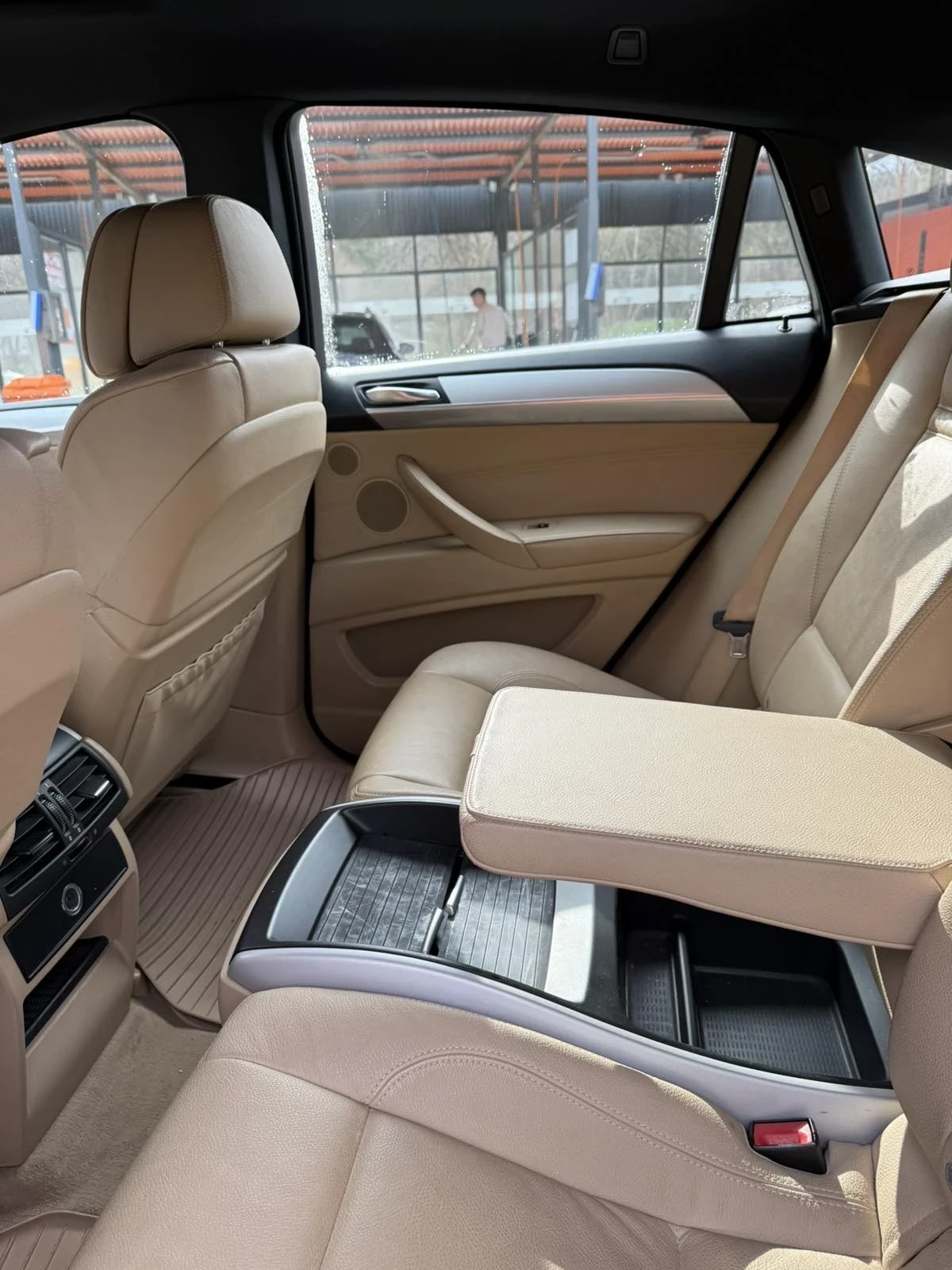 BMW X6, снимка 15 - Автомобили и джипове - 54060316