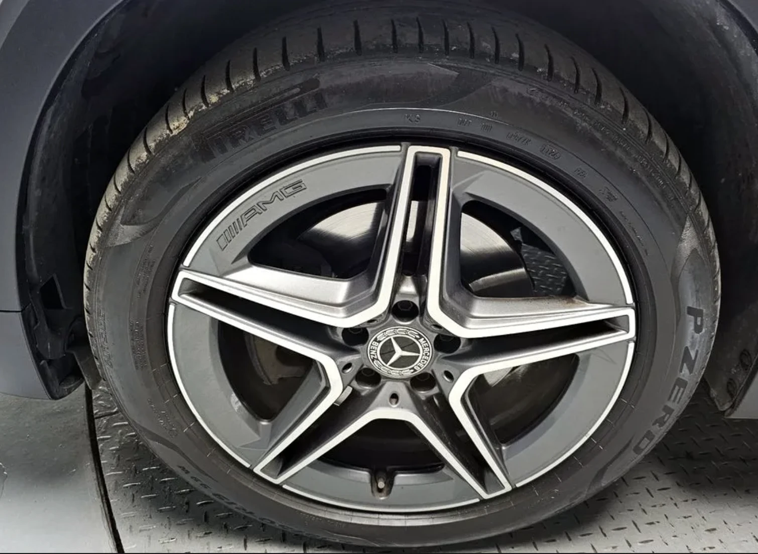 Mercedes-Benz GLB 250/AMG LINE/ПОДГРЕВ/360 КАМЕРИ/, снимка 5 - Автомобили и джипове - 54123820