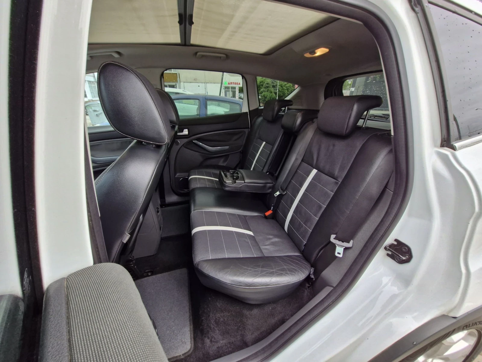 Ford Kuga 4x4 обслужен, снимка 12 - Автомобили и джипове - 54479228