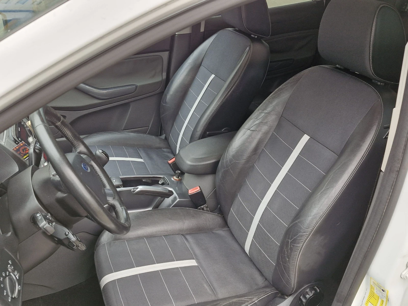 Ford Kuga 4x4 обслужен, снимка 10 - Автомобили и джипове - 54479228