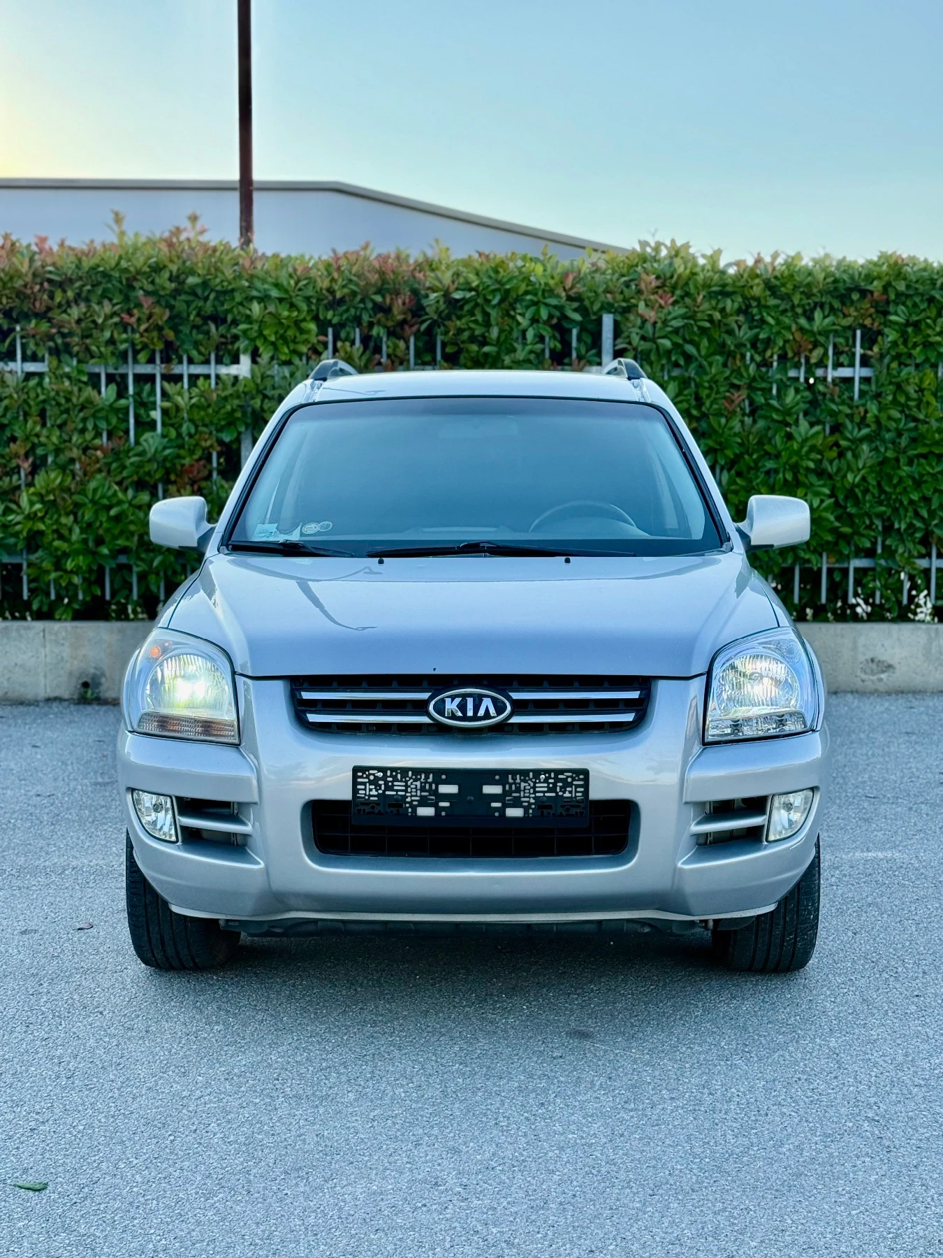 Kia Sportage 2.0i/ ГАЗ/ 4X4/ FACE/, снимка 2 - Автомобили и джипове - 54839596