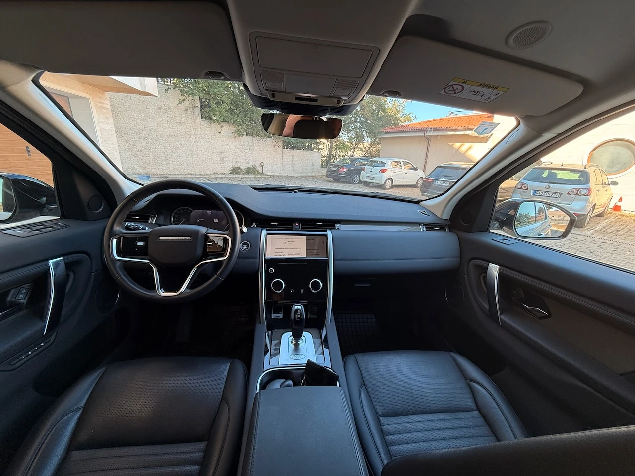 Land Rover Discovery Sport SE 1.5 I3 PHEV, снимка 12 - Автомобили и джипове - 54947651