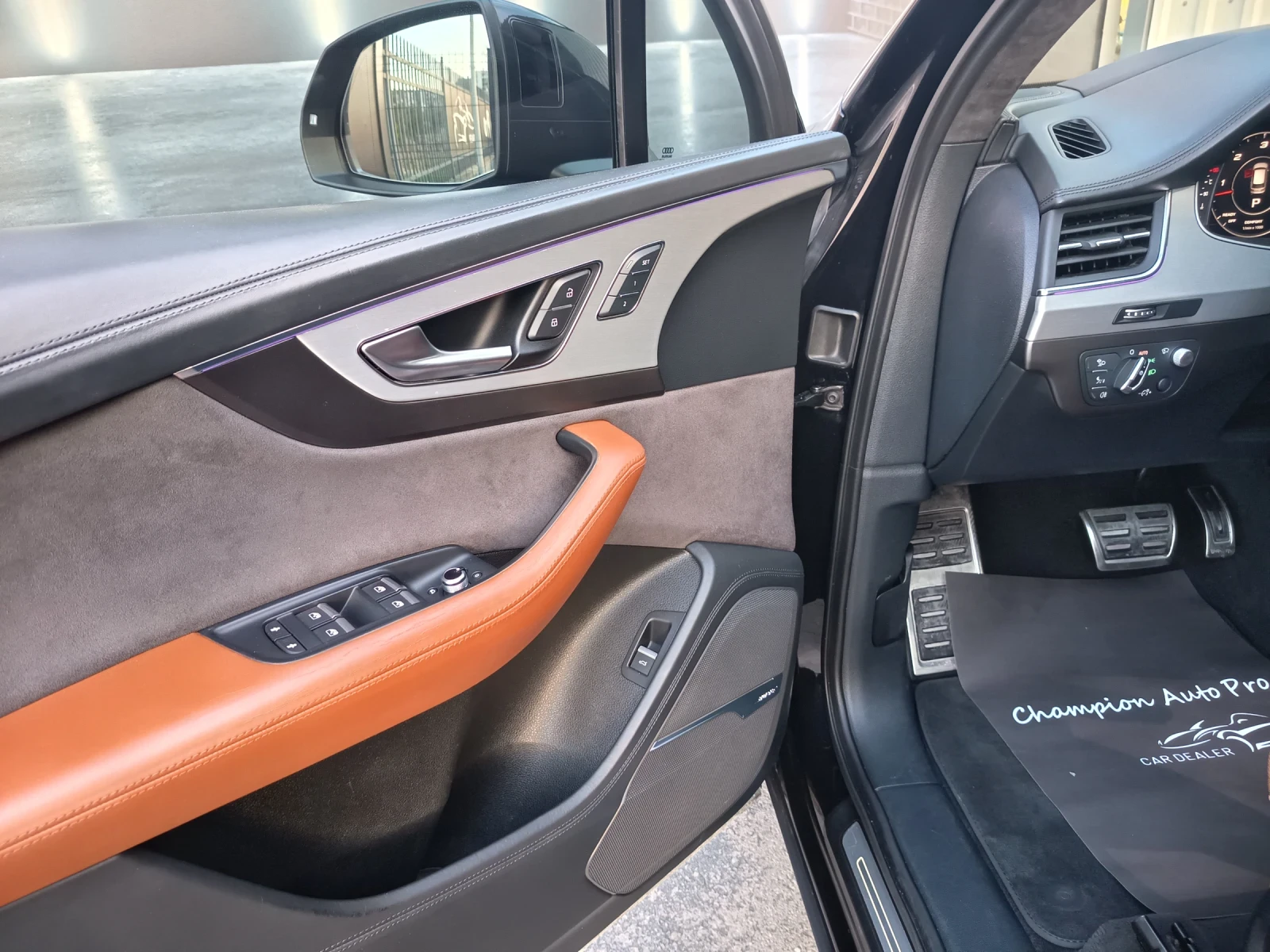 Audi SQ7 Matrix FULL , снимка 11 - Автомобили и джипове - 55022992