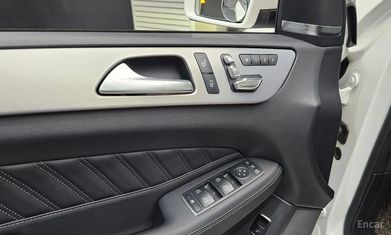 Mercedes-Benz GLE 350 ПОДГРЕВИ * ПАНО * H/K * KEYLESS * 360 КАМЕРА, снимка 17 - Автомобили и джипове - 55269602