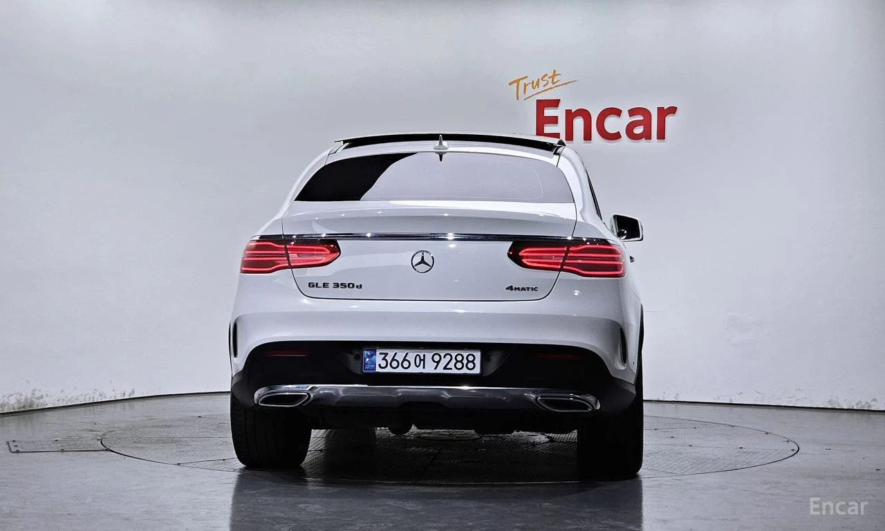 Mercedes-Benz GLE 350 ПОДГРЕВИ * ПАНО * H/K * KEYLESS * 360 КАМЕРА, снимка 5 - Автомобили и джипове - 55269602