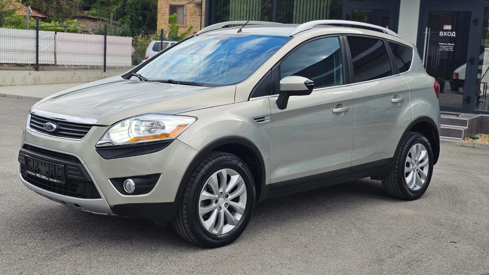 Ford Kuga 2.0TDCi 163HP 4х4 6SP IT-ANDROID-ИСТОРИЯ-ЛИЗИНГ, снимка 3 - Автомобили и джипове - 55655206