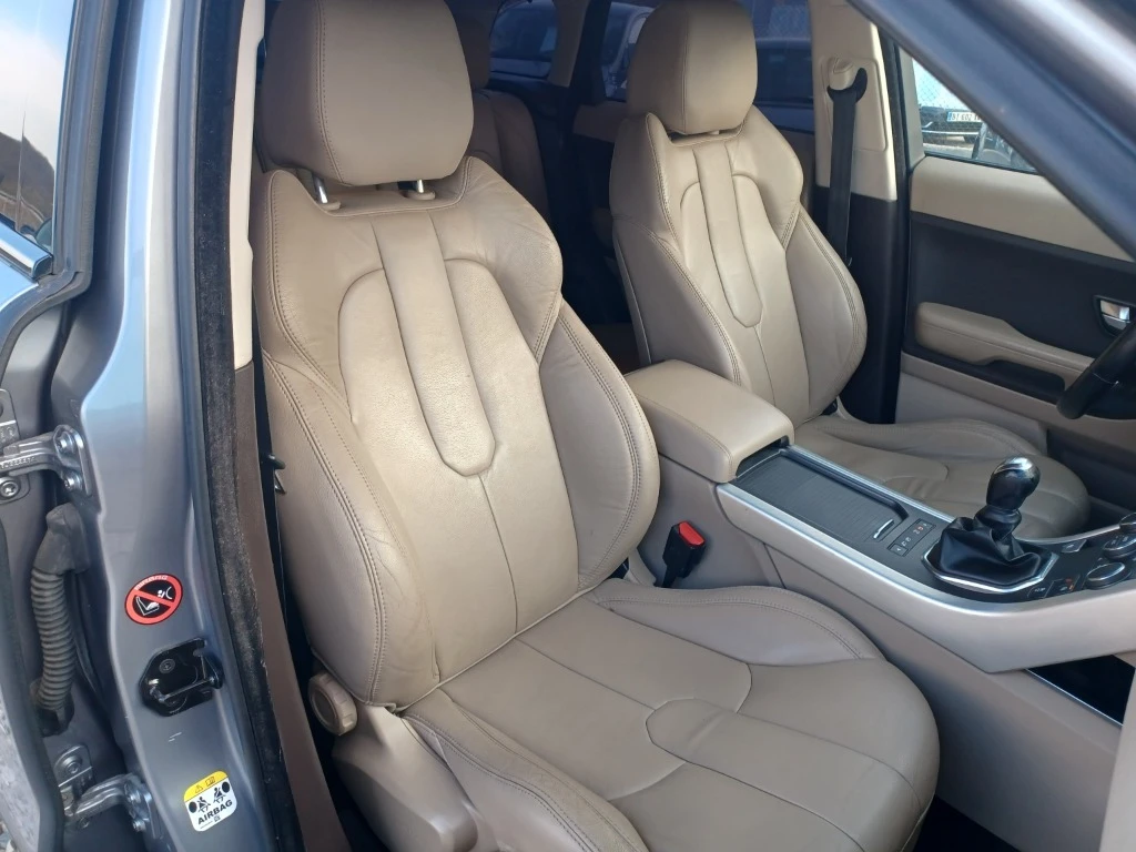 Land Rover Range Rover Evoque 2.2 TD4 Luxury, снимка 7 - Автомобили и джипове - 55717752