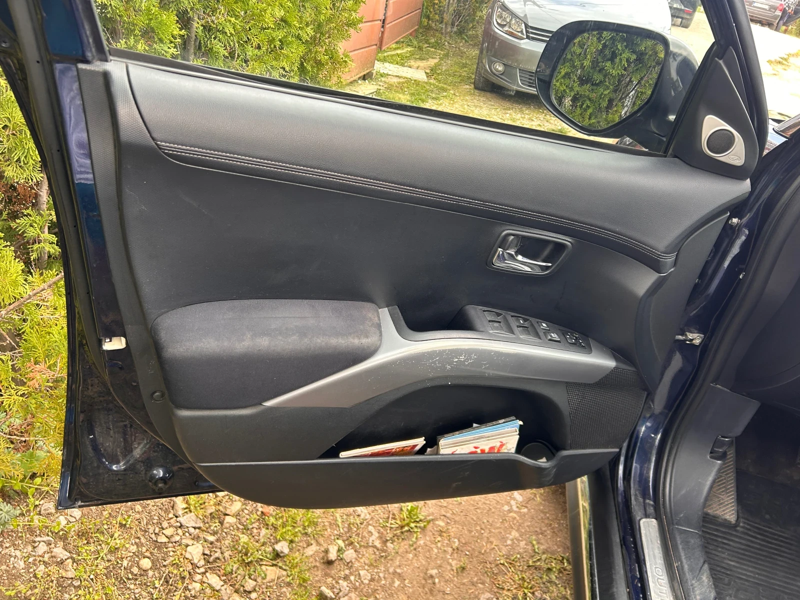 Mitsubishi Outlander 2.2HDI, снимка 7 - Автомобили и джипове - 56267126
