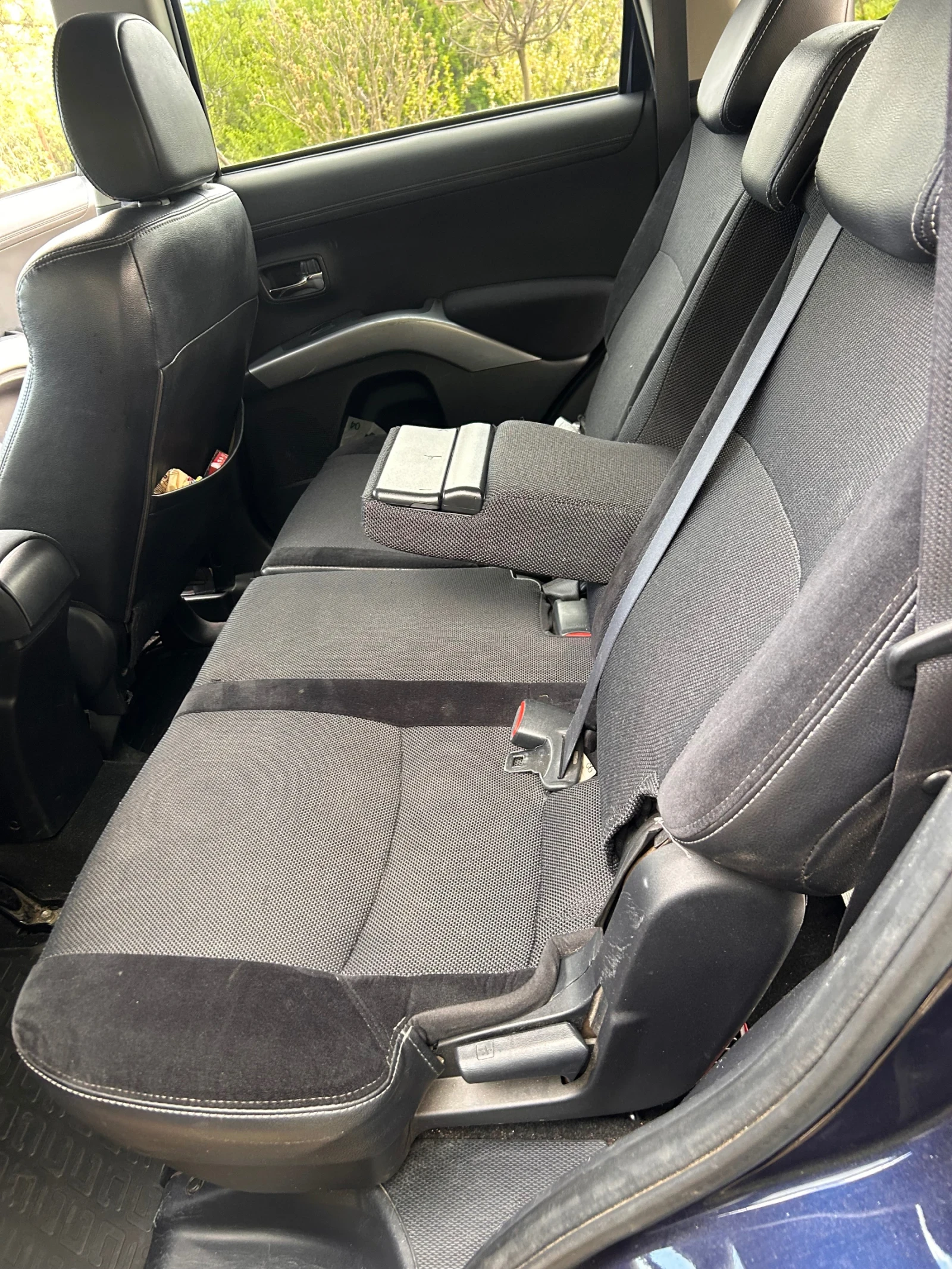 Mitsubishi Outlander 2.2HDI, снимка 8 - Автомобили и джипове - 56267126