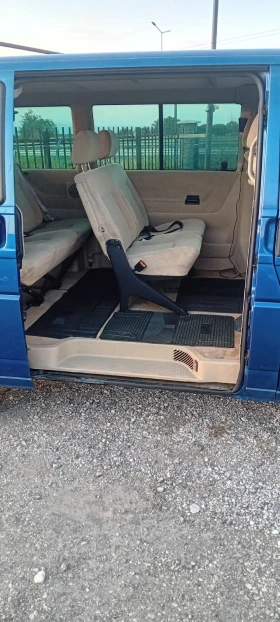     VW Caravelle 151