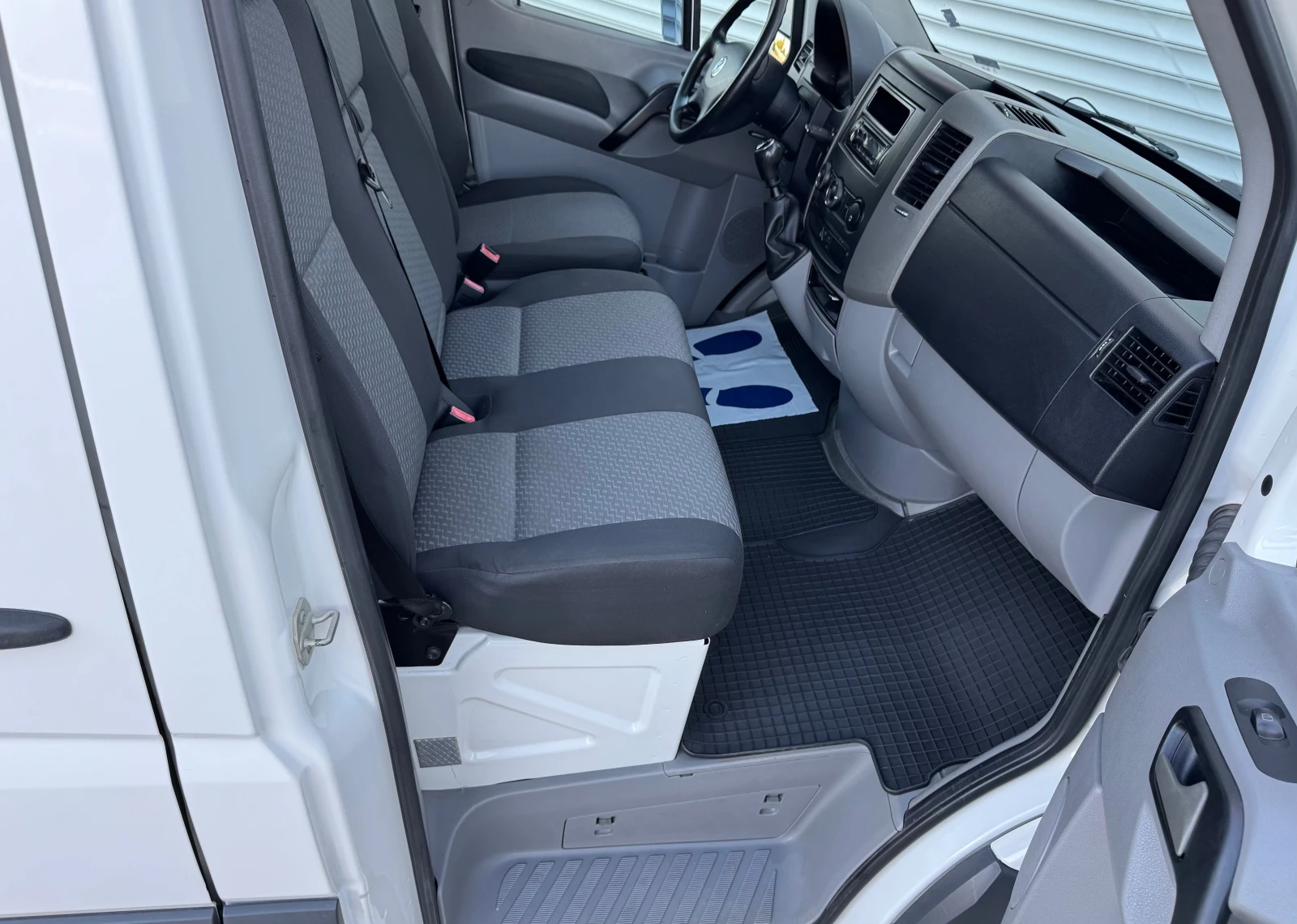 VW Crafter 2, 0tdi MAXI, 143ps, 6ck, N1, B к., L4H3, 2+ 1, кл - изображение 9